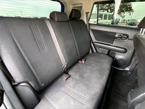 Used 2010 Scion xB Base image 21