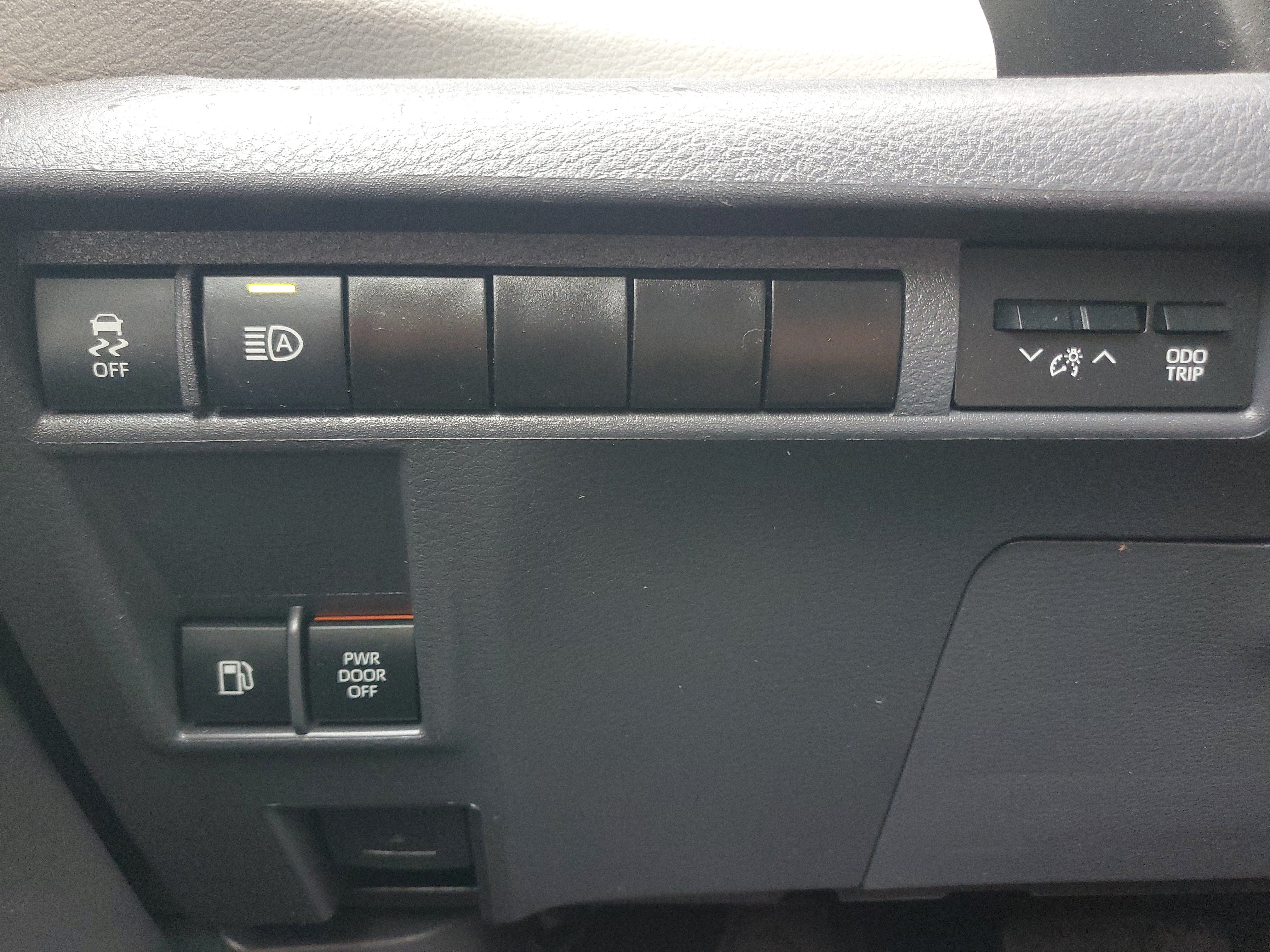 Certified 2024 Toyota Sienna XLE AWD/4WD image 24