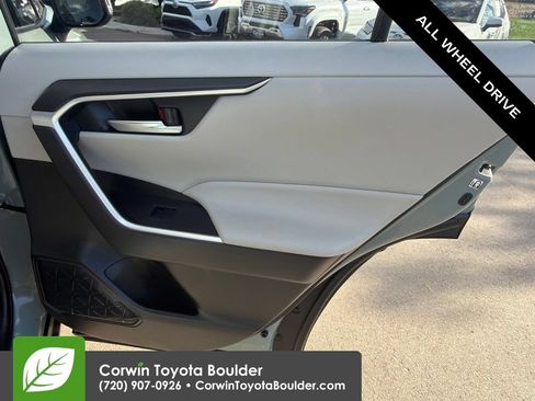 Used 2020 Toyota RAV4 XLE w/ Convenience Package AWD/4WD image 14