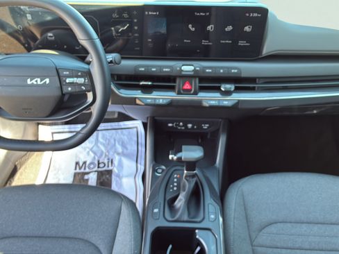 Certified 2025 Kia K4 EX FWD image 23