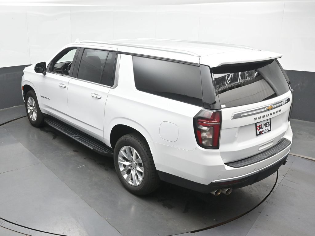 Used 2023 Chevrolet Suburban Premier AWD/4WD image 40
