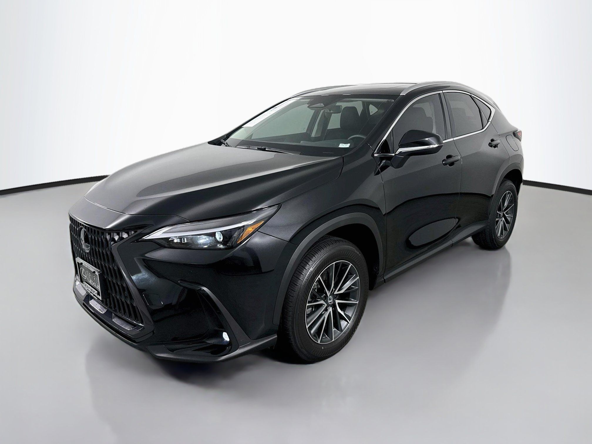 Used 2026 Lexus NX 350h AWD w/ Cold Area Package image 3