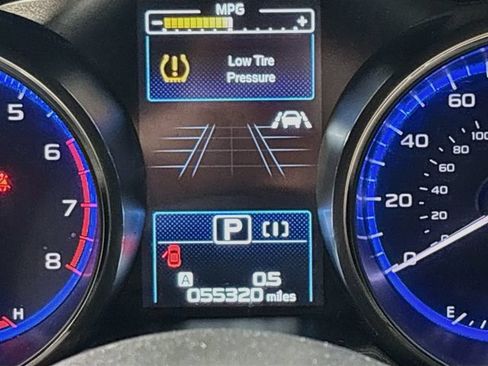 Used 2018 Subaru Outback 2.5i Limited AWD/4WD image 12