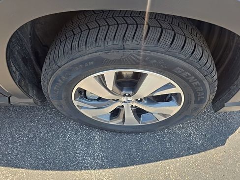 Certified 2025 Subaru Ascent Premium AWD/4WD image 5
