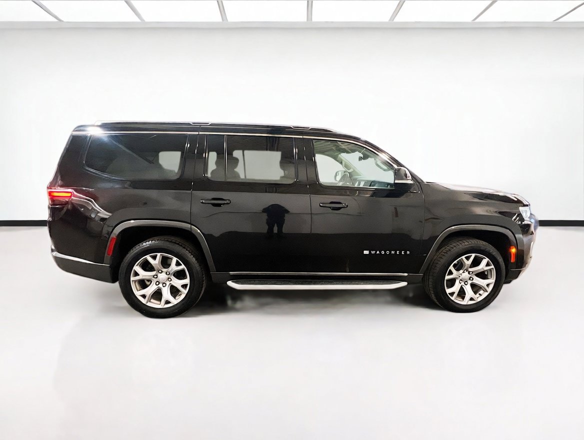 Used 2022 Jeep Wagoneer Series II RWD image 25