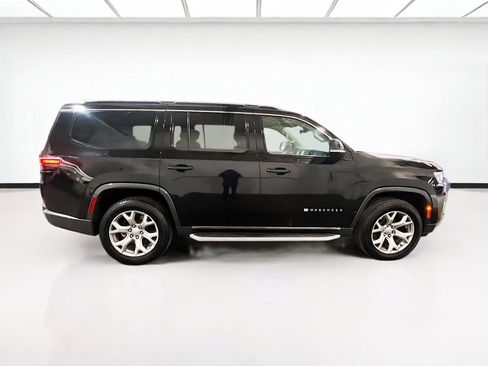 Used 2022 Jeep Wagoneer Series II RWD image 25