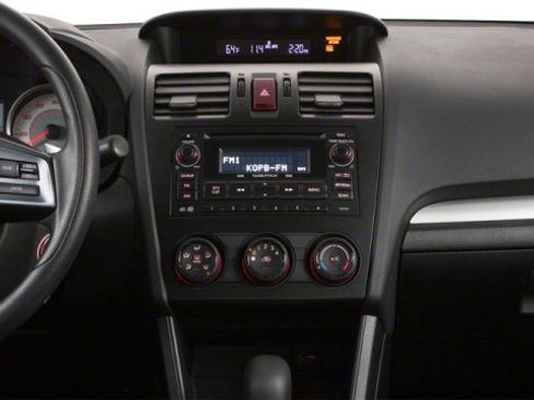 Used 2012 Subaru Impreza 2.0i Premium image 10