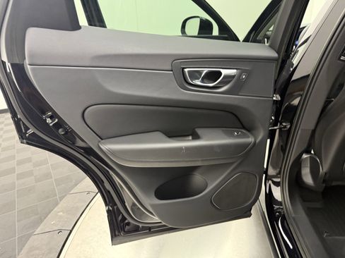Certified 2023 Volvo XC60 B5 Plus w/ Climate Package AWD/4WD image 24