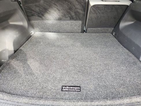 Used 2024 Volkswagen Atlas Cross Sport SEL R-Line image 34