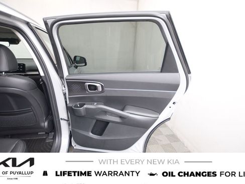 New 2026 Kia Sorento S image 12