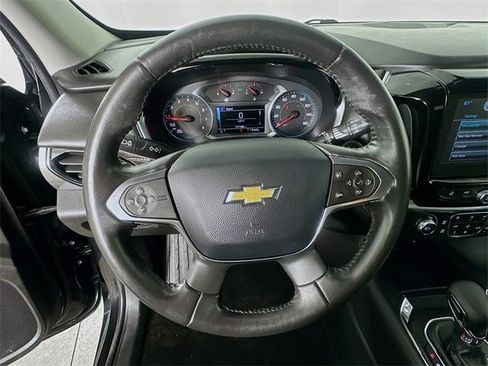 Used 2018 Chevrolet Traverse LT image 24