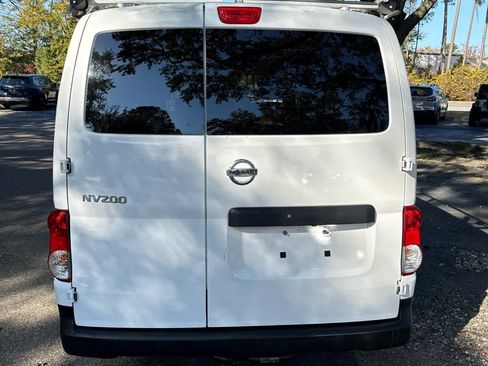 Used 2019 Nissan NV200 S w/ Cruise Control Package image 4
