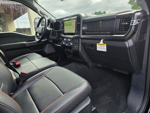 New 2025 Ford F350 Lariat w/ FX4 Off-Road Package image 24