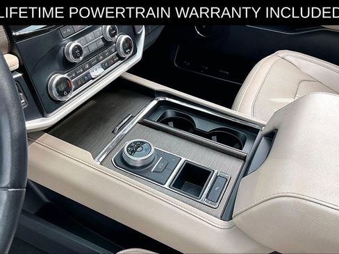 Used 2024 Ford Expedition Limited image 18
