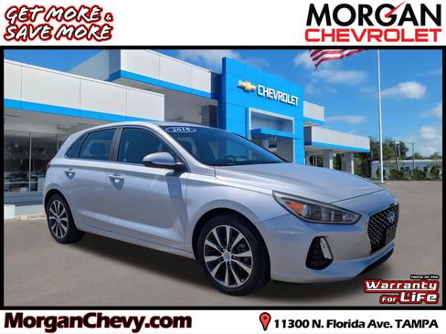Used 2018 Hyundai Elantra GT image 1