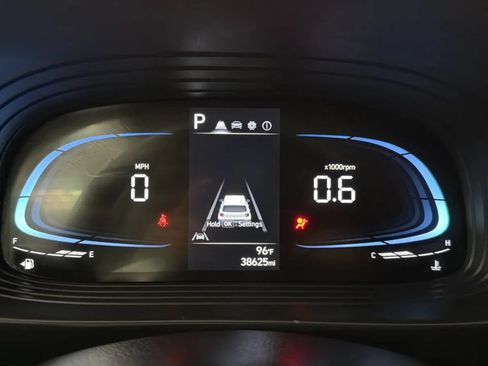 Used 2025 Hyundai Venue SEL FWD image 11