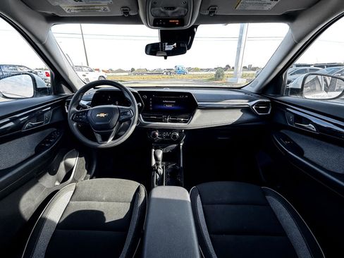 Used 2025 Chevrolet TrailBlazer LT image 10