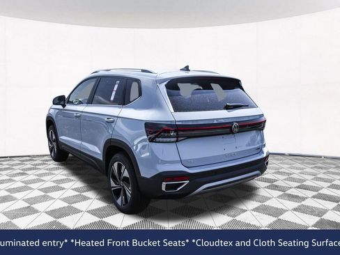 New 2026 Volkswagen Taos SE AWD/4WD image 9