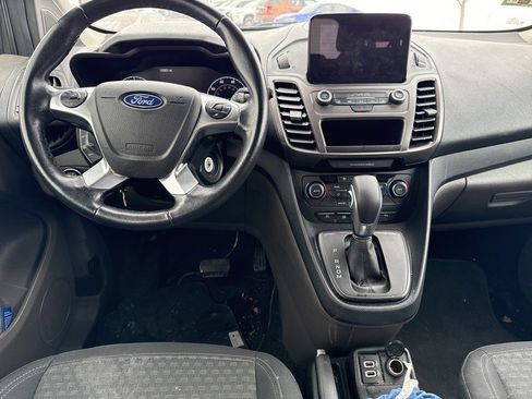 Used 2020 Ford Transit Connect XLT image 7