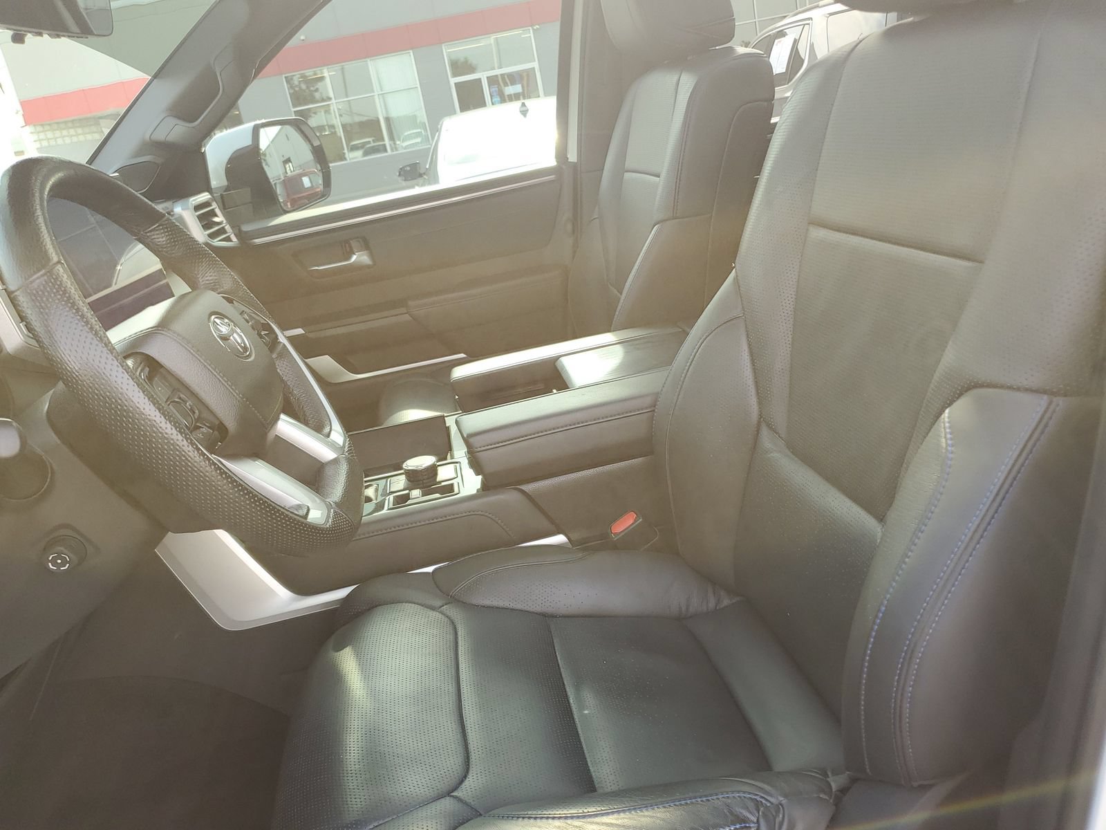Used 2024 Toyota Tundra Platinum AWD/4WD image 16