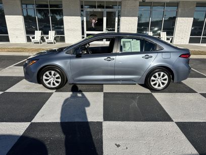 Used 2025 Toyota Corolla LE