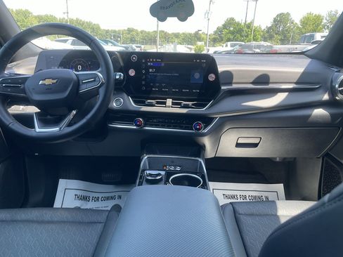 Certified 2026 Chevrolet Equinox LT w/ Convenience Package II FWD image 15