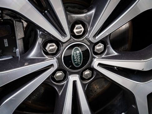 Certified 2023 Land Rover Range Rover Evoque R-Dynamic SE image 7