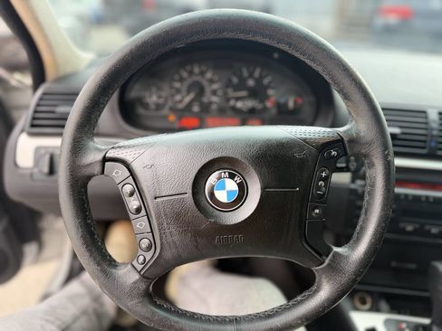 Used 2004 BMW 325i Sedan image 12