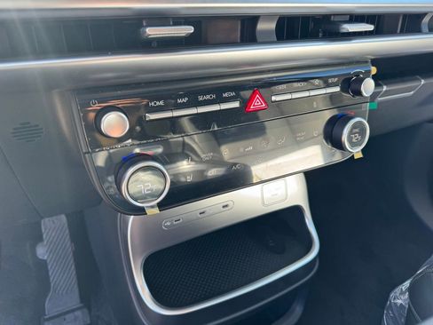 New 2026 Hyundai Ioniq 9 Limited image 24