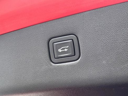 Used 2020 Chevrolet Blazer RS FWD image 9