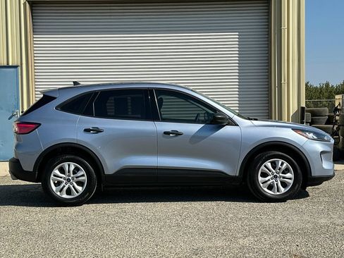 Used 2022 Ford Escape S FWD image 3