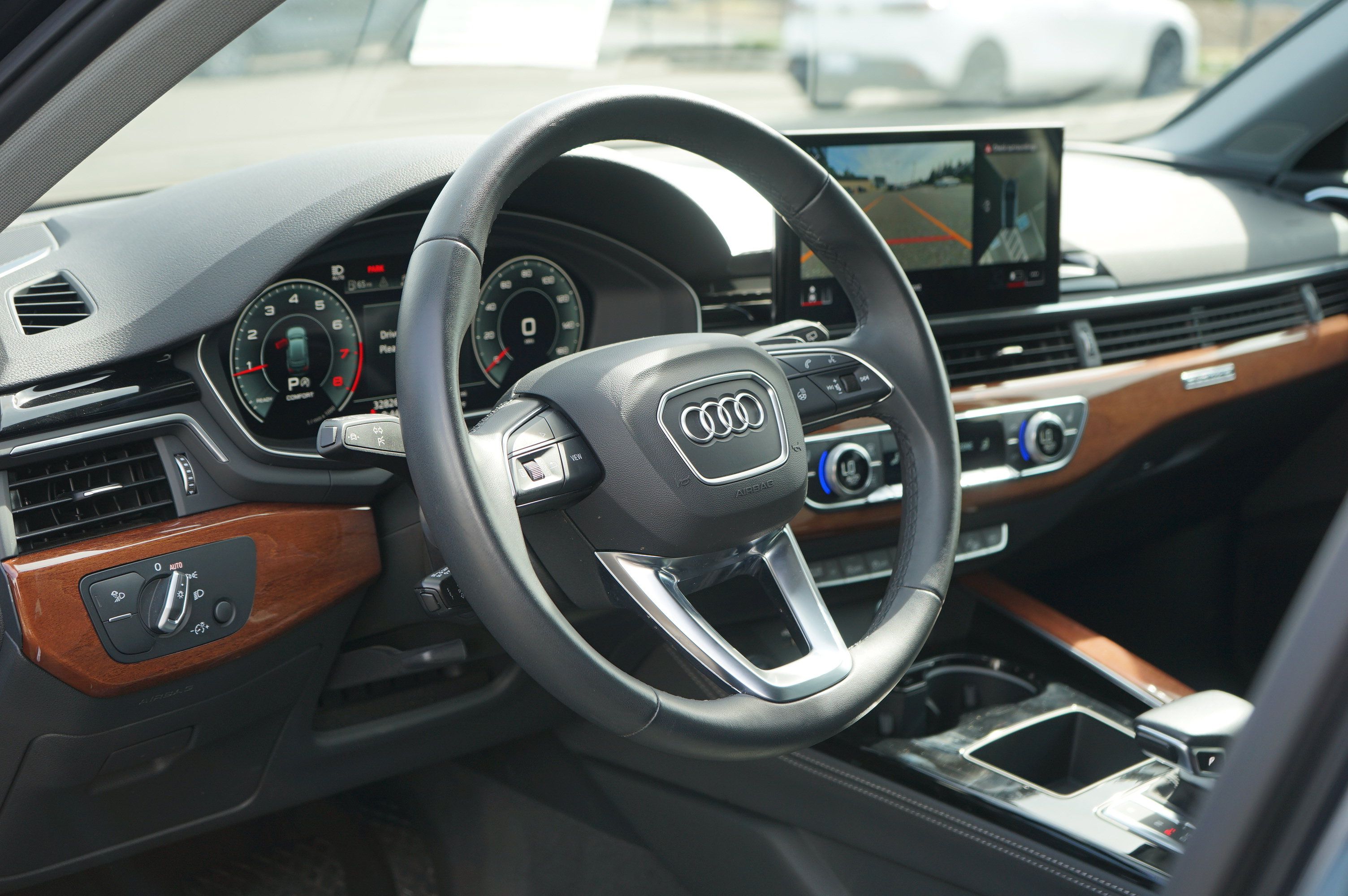 Used 2023 Audi A4 2.0T allroad Premium Plus AWD/4WD image 19