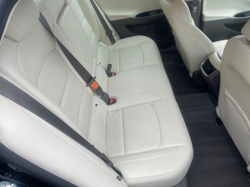 Used 2024 Chevrolet Malibu LT image 38