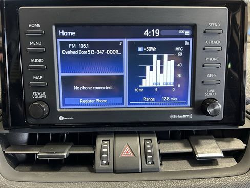 Used 2022 Toyota RAV4 XLE Premium AWD/4WD image 19