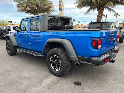 Used 2023 Jeep Gladiator Rubicon image 6