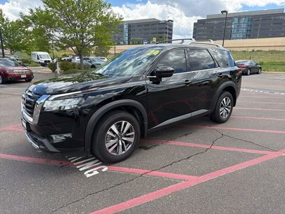 Used 2024 Nissan Pathfinder SL