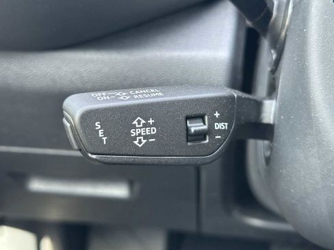 New 2025 Audi Q5 Premium Plus image 38