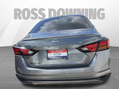 Used 2023 Nissan Altima 2.5 SV FWD image 5