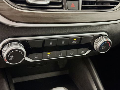 Used 2025 Nissan Altima 2.5 SV image 23