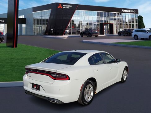 Used 2022 Dodge Charger SXT image 3