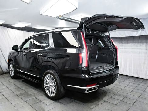 Used 2023 Cadillac Escalade Premium Luxury AWD/4WD image 68