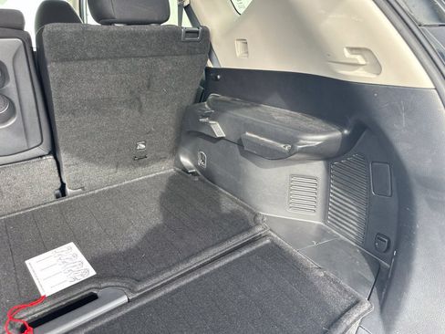 Used 2019 Nissan Rogue S w/ Special Edition Package FWD image 23