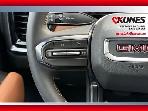 New 2026 GMC Canyon AT4 image 39