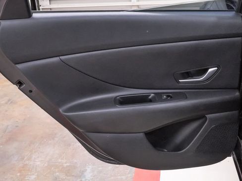 Used 2022 Hyundai Elantra SEL w/ Cargo Package FWD image 26