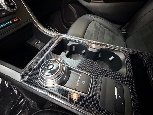 Used 2021 Ford Edge ST-Line AWD/4WD image 21