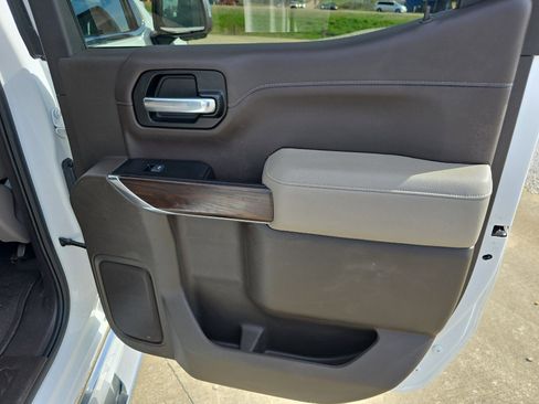 Used 2019 GMC Sierra 1500 SLT w/ SLT Premium Package image 16