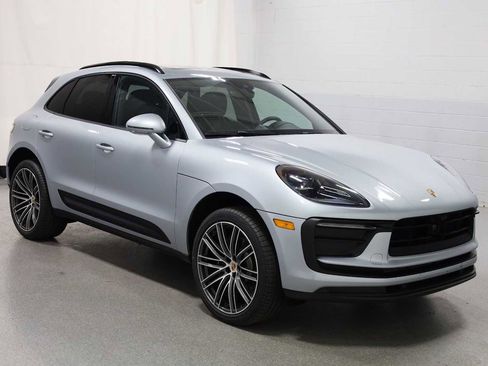 Certified 2026 Porsche Macan image 13