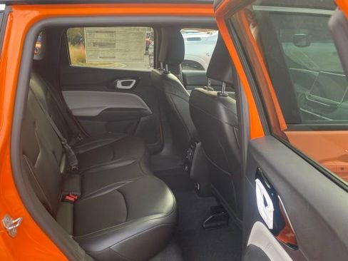 New 2026 Jeep Compass Limited image 30