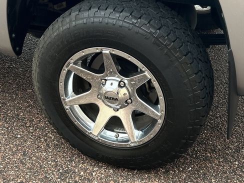 Used 2018 Toyota Tundra SR5 AWD/4WD image 14
