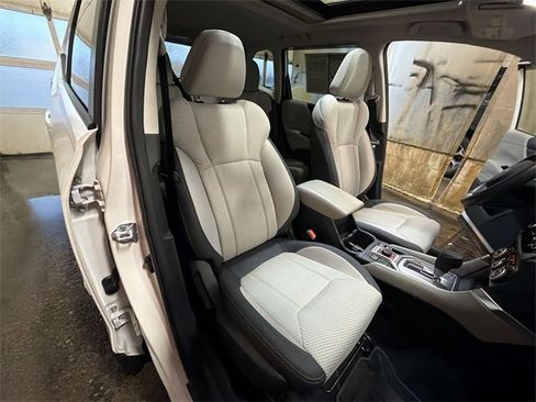 Used 2024 Subaru Forester Premium image 26